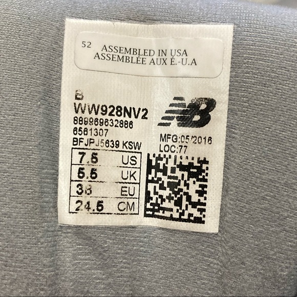 New Balance 928v3 Women’s 7.5 Navy Suede - Picture 8 of 8